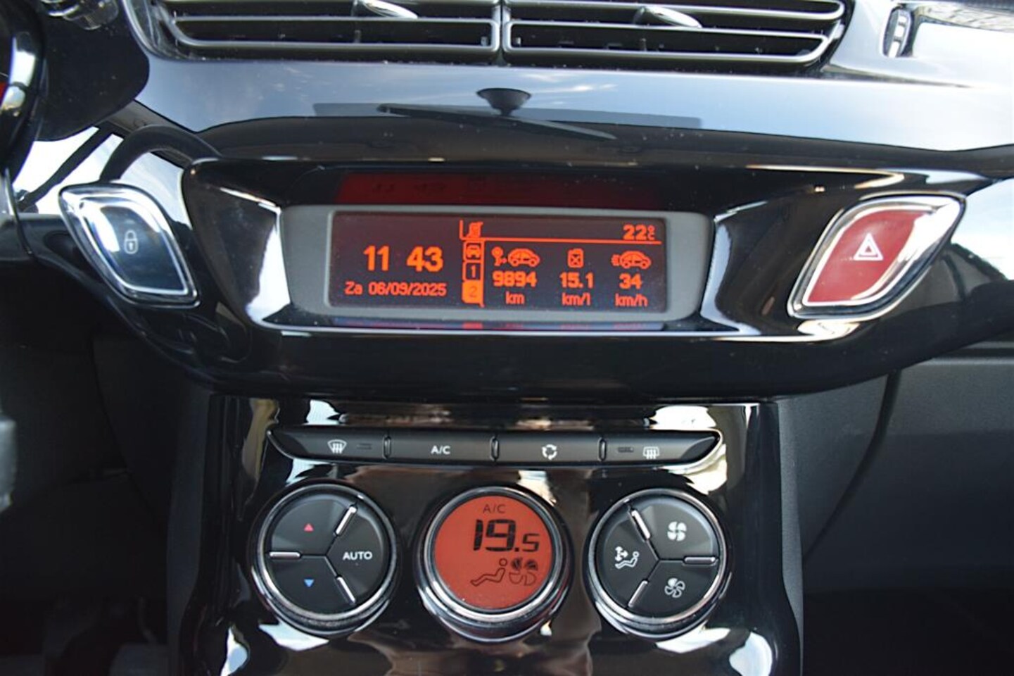 Citroën C3 - 1.2 VTi Collection 1.2 VTi Collection, Afneembare trekhaak, dealeronderhouden, Airco, NAP, Origineel Nederlan