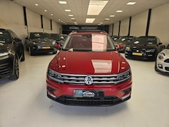 Volkswagen Tiguan - 1.5 TSI ACT Highline/R Line/Pano/automaat/1 jaar garantie