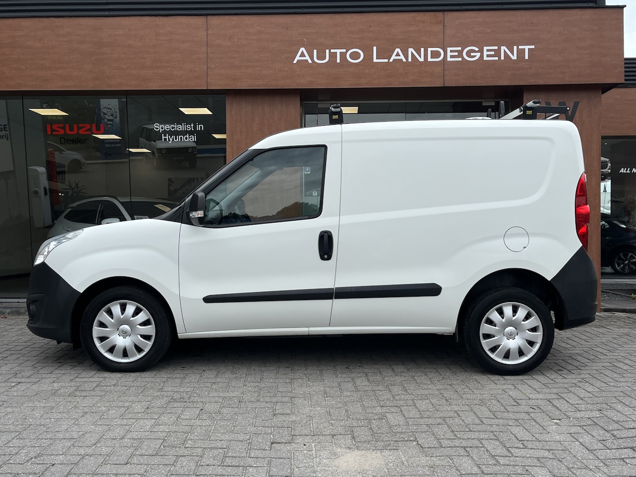 Opel Combo - 1.3 CDTi L1H1 Edition 1.3 CDTi L1H1 Edition - AutoWereld.nl