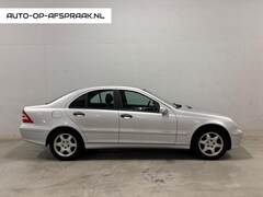 Mercedes-Benz C-klasse - 180 K. Automaat Navigatie Camera Cruise Control