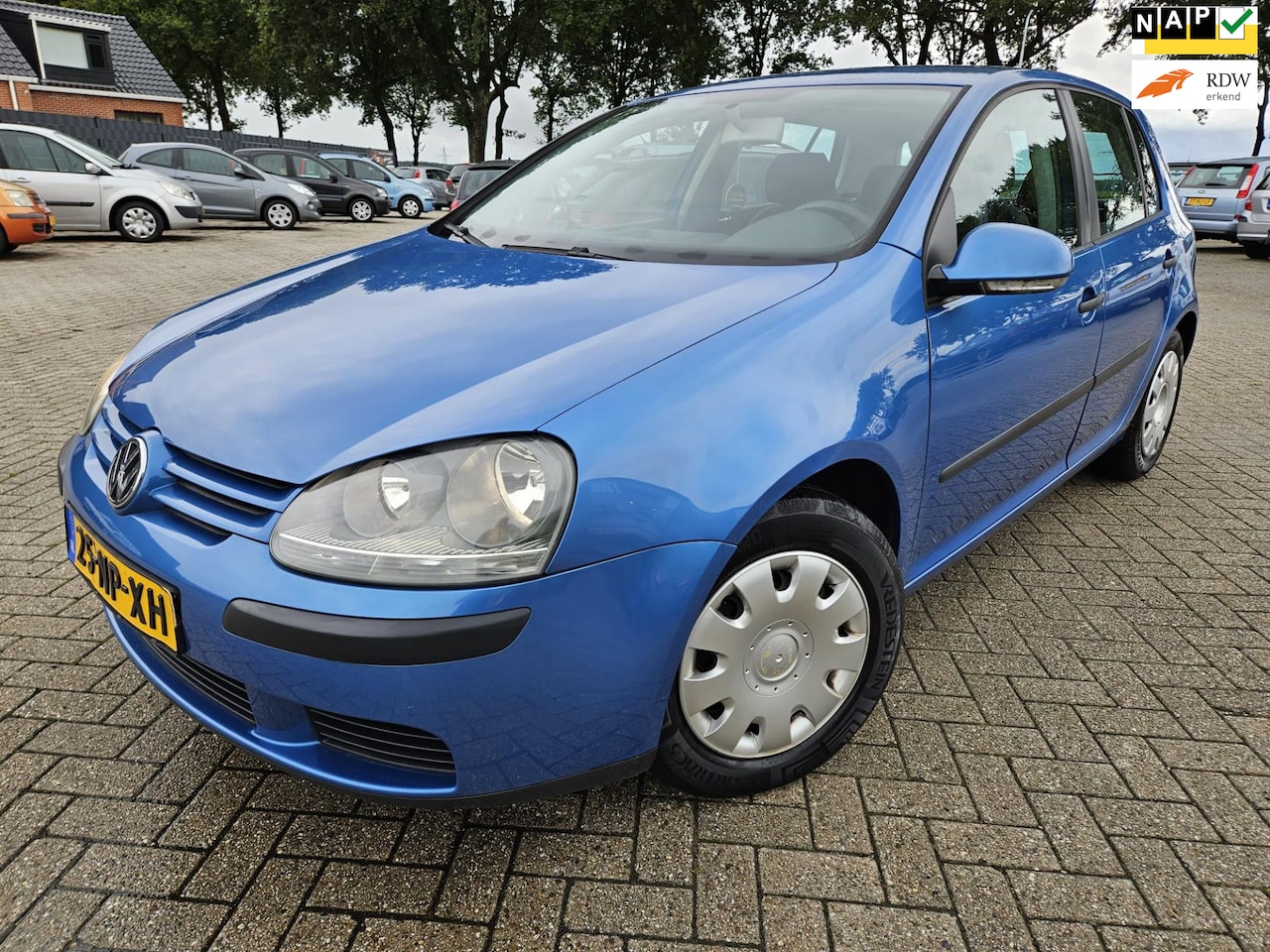 Volkswagen Golf - 1.4 Trendline 5Drs 2004. Airco/Cruise/Trekhaak etc.. APK 04-2026 - AutoWereld.nl