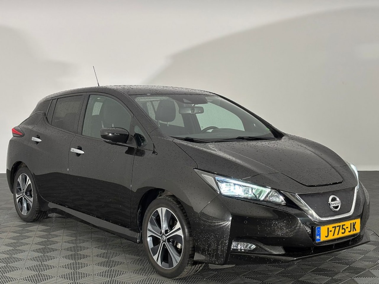 Nissan LEAF - N-Connecta 40 kWh | 360 Camera | NAVI ✅ 1e Eigenaar - AutoWereld.nl
