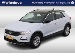 Volkswagen T-Roc - 1.0 TSI 110pk Style / Navigatie by APP / LM 16 inch / Airco / Parkeersensoren