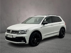Volkswagen Tiguan - Highline Business R 1.5 TSI 150pk DSG Automaat Trekhaak, Black Style, Panoramadak, Elektri