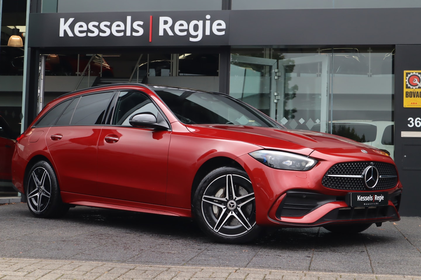 Mercedes-Benz C-klasse Estate - 300 e AMG Pano Memory HUD 360 ACC Ambient - AutoWereld.nl