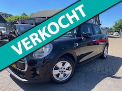 MINI Cooper - 1.5 136pk 5-deurs *navi + clima + LM-velgen