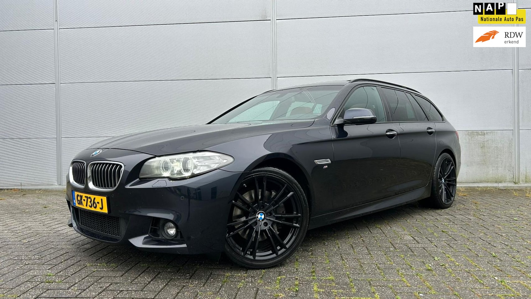 BMW 5-serie Touring - 528xi High Exe aut, Pano, M-Pakket - AutoWereld.nl