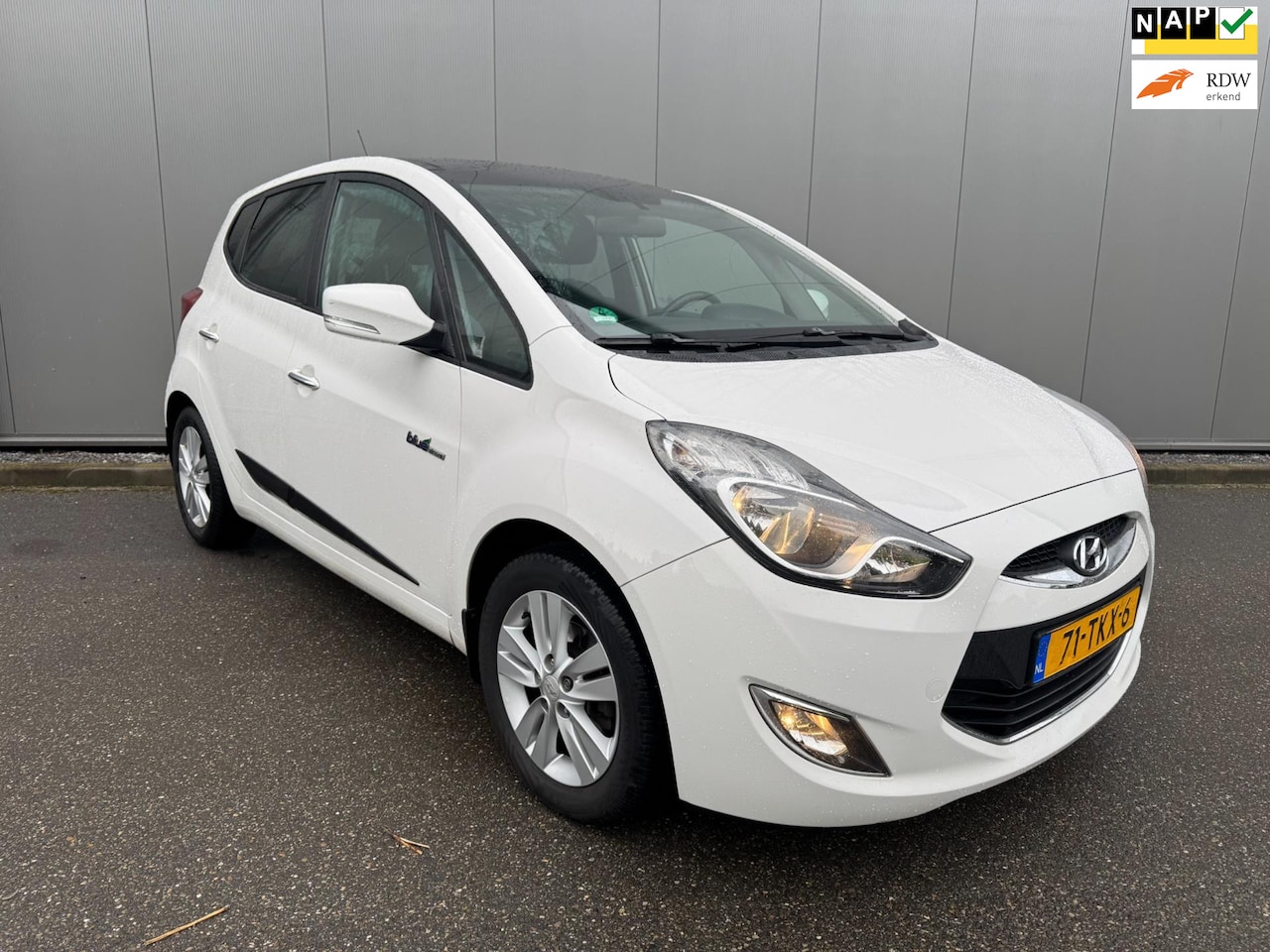 Hyundai ix20 - 1.4i i-Vision Pano airco - AutoWereld.nl