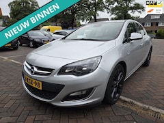 Opel Astra - 1.4 Turbo Sport NETTE AUTO RIJDT EN SCHAKELT GOED