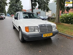 Mercedes-Benz 200-500 (W124) - 230 E super netjes belasting vrij AUTOMAAT