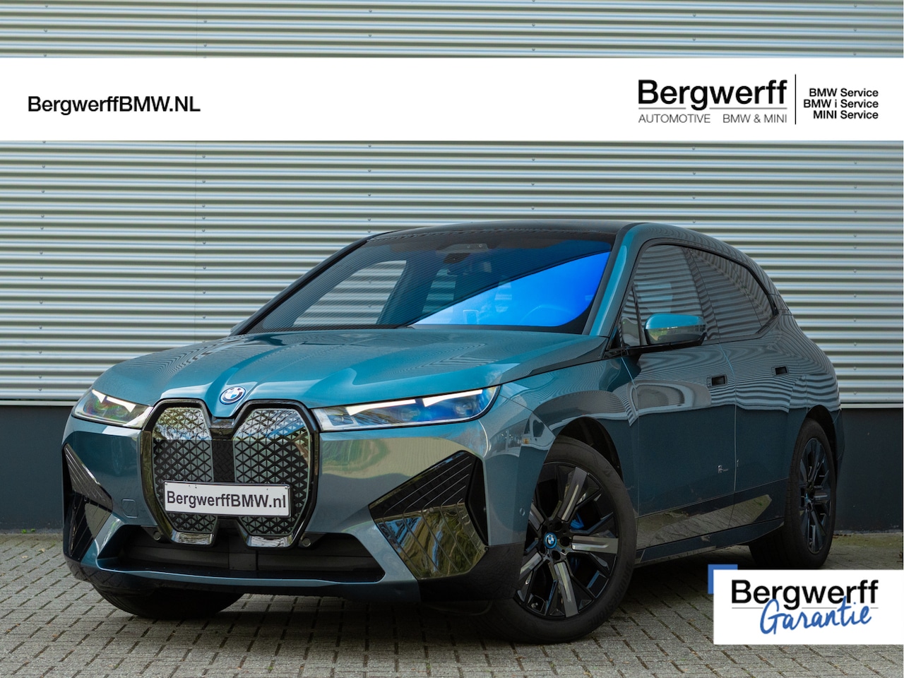 BMW iX - xDrive40 - Sportpakket - Pano - Harman Kardon - Stoelventilatie - Driving Ass Prof - AutoWereld.nl