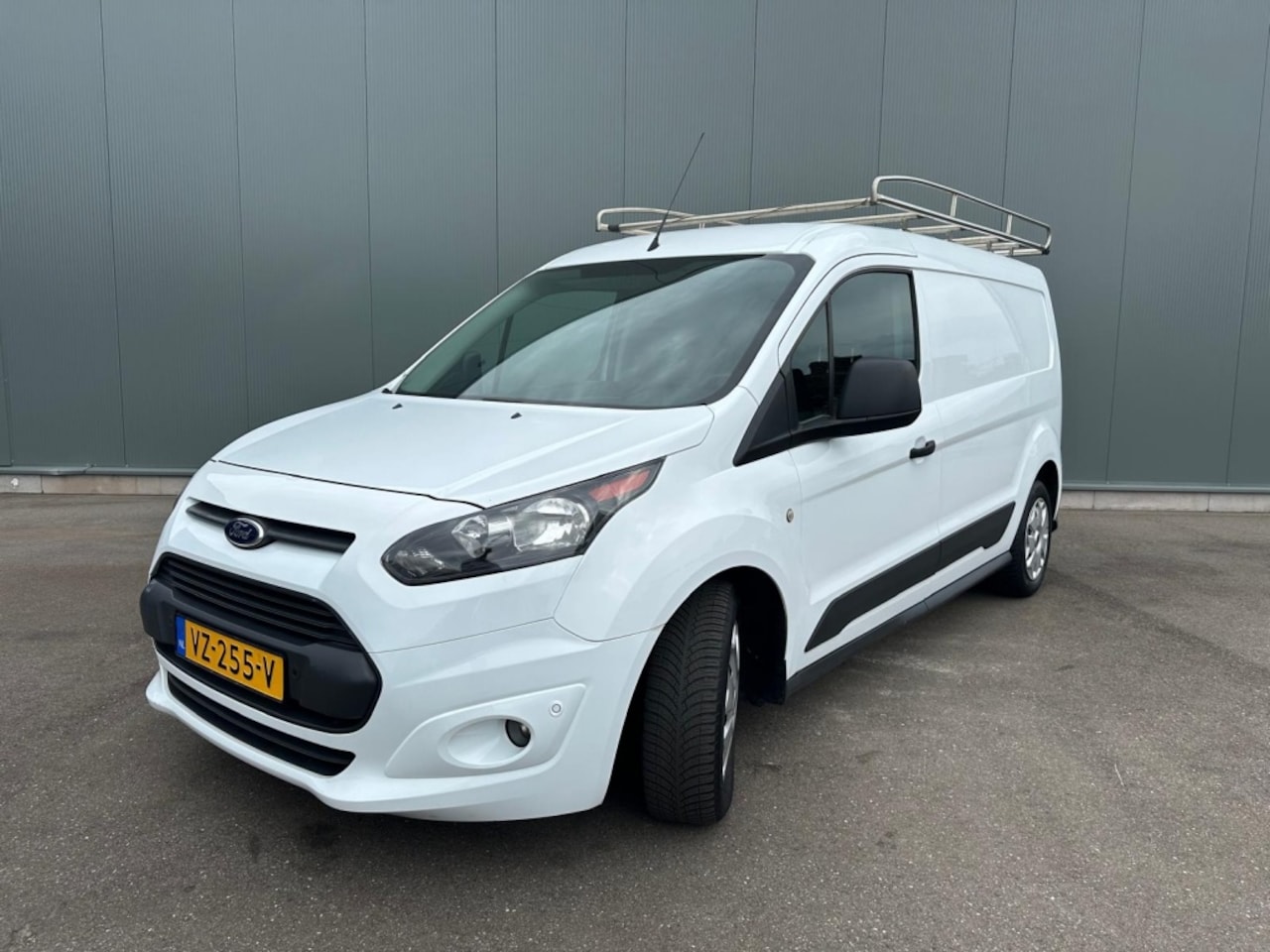 Ford Transit Connect - 1.5 TDCI L2 Trend 3 ZITS | TREKHAAK | NAP ! - AutoWereld.nl