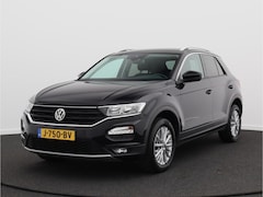 Volkswagen T-Roc - 1.5 TSI Style Business/ lage km/ zeer mooi