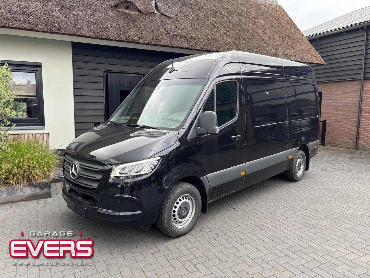 Mercedes-Benz Sprinter - 319 1.9 CDI L2 LED - AutoWereld.nl
