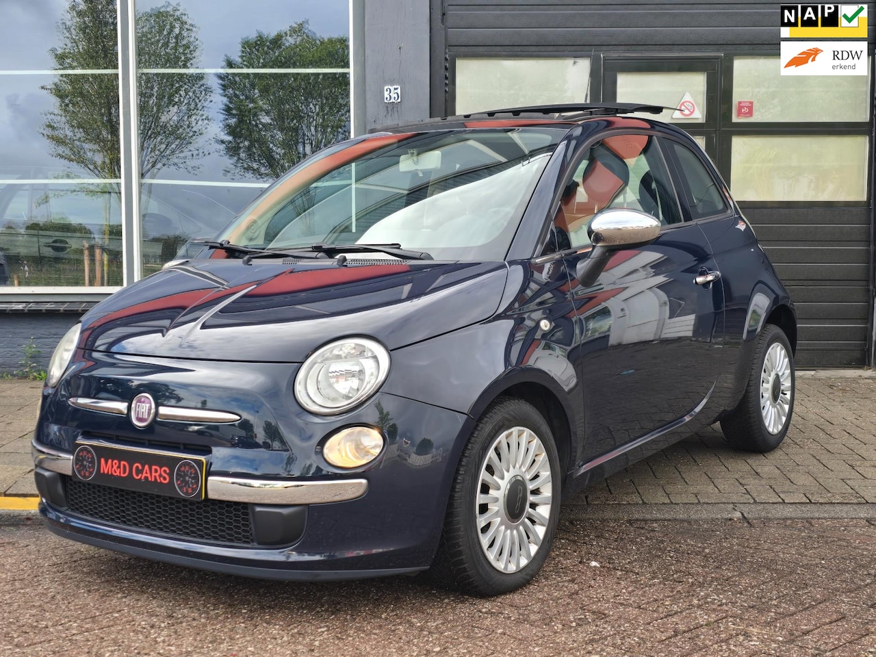 Fiat 500 - 1.2 Lounge AUTOMAAT/NAP/PANO DAK/AIRCO/1STE EIGENAAR - AutoWereld.nl