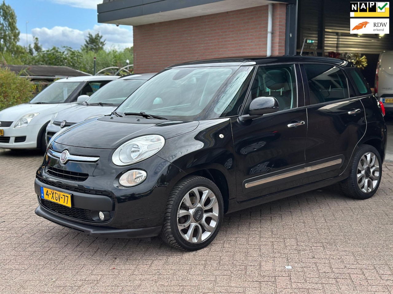 Fiat 500 L - 1.4-16V Lounge AIRCO, PANODAK, PDC, APK!! - AutoWereld.nl