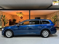 Volkswagen Passat Variant - 1.5 TSI Business Garantie Trekhaak ACC PDC Navi Carplay LED DAB Rijklaar