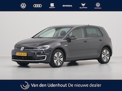Volkswagen e-Golf - E-DITION 136pk Navigatie Warmtepomp Acc Pdc Led Privacy glas 58