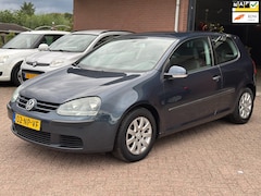 Volkswagen Golf - 1.6 FSI Comfortline AIRCO, APK, BOEKJES