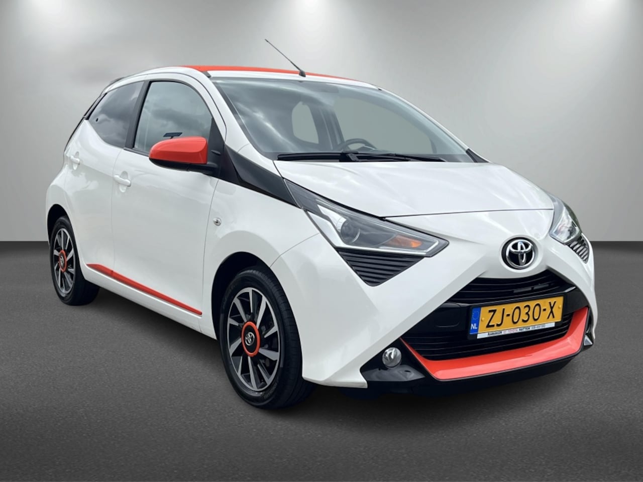 Toyota Aygo - 1.0 VVT-i x-otic + cabrio-dak - AutoWereld.nl