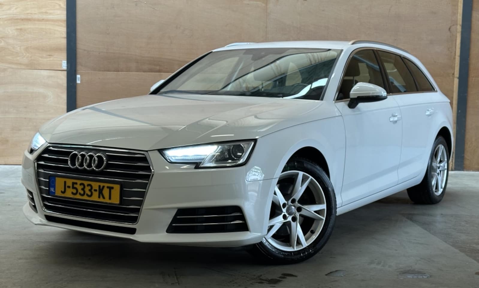 Audi A4 Avant - 1.4 TFSI Sp. L. Ed. - AutoWereld.nl