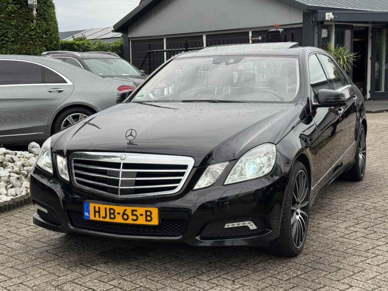 Mercedes-Benz E-klasse - E500 V8 Sedan Avantgarde Youngtimer Schuifdak - AutoWereld.nl