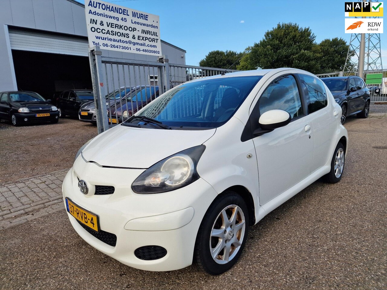 Toyota Aygo - 1.0-12V Comfort Navigator/Apk 05-08-2026 - AutoWereld.nl