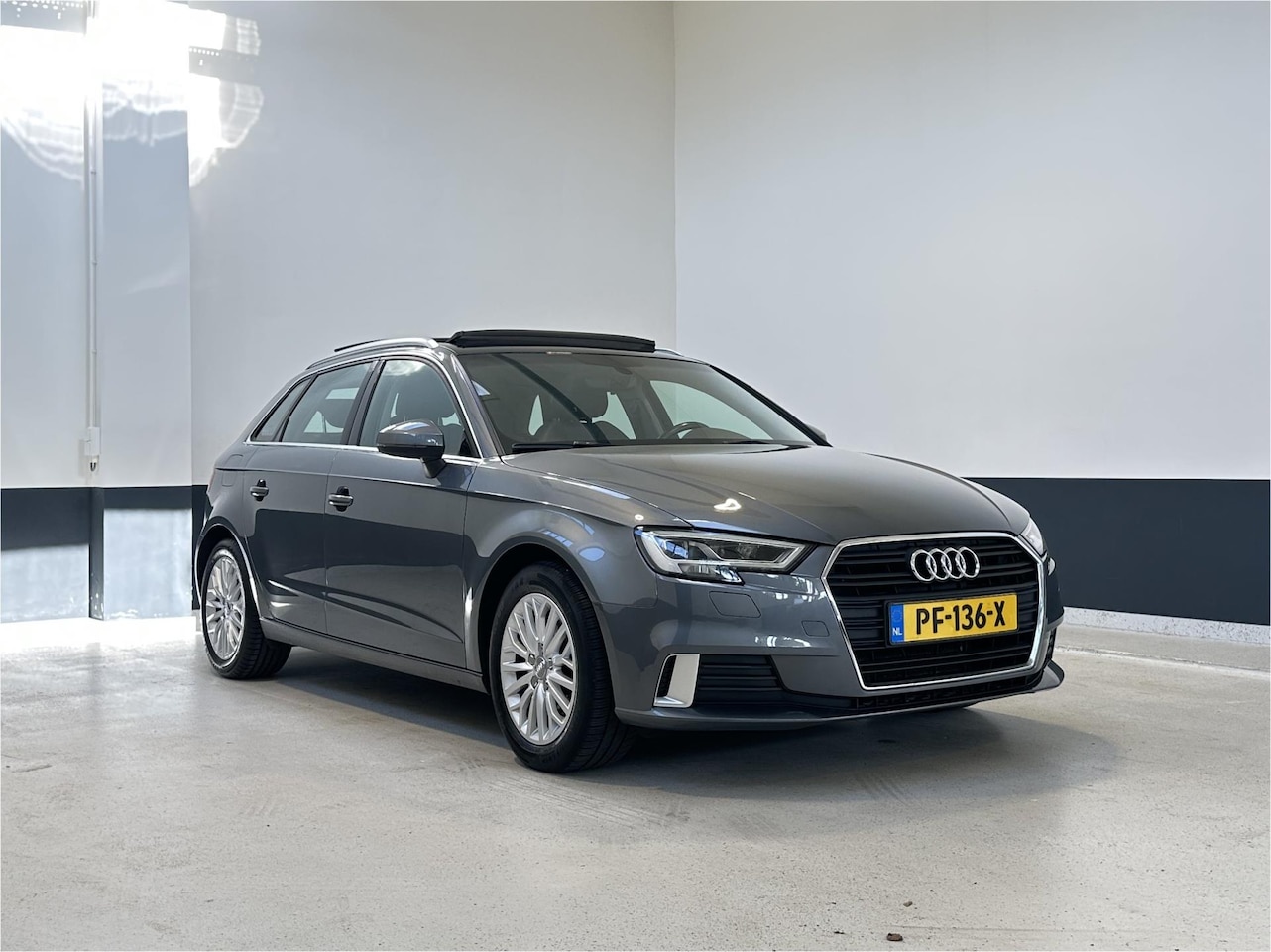 Audi A3 Sportback - 1.0 TFSI Sport Lease Edition | NL| 2 Eig| Panoramadak | Navigatie | Sportstoelen | Lm velg - AutoWereld.nl