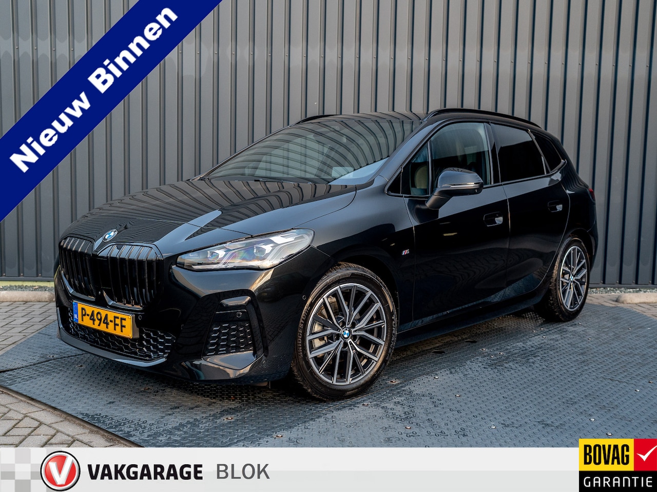 BMW 2-serie Active Tourer - 220i | M-Sport | Panodak | Trekhaak wegkl. | Head Up | Harman/Kardon | Prijs Rijklaar!! - AutoWereld.nl