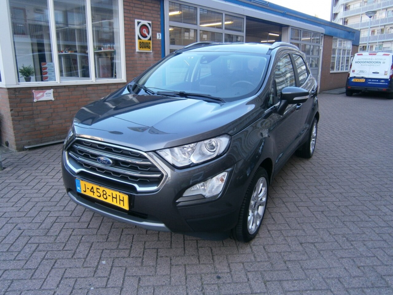 Ford EcoSport - 1.0 EB Titanium, Navigatie, Keyless, etc. - AutoWereld.nl