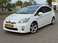 Toyota Prius - 1.8 Dynamic/Kanteldak/Xenon/Camera/Navi/Head up/