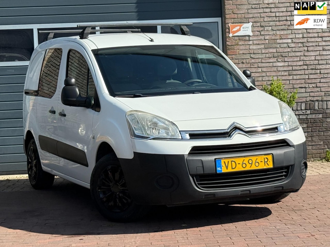 Citroën Berlingo - 1.6 HDI 500 Club Economy|Airco|3P - AutoWereld.nl