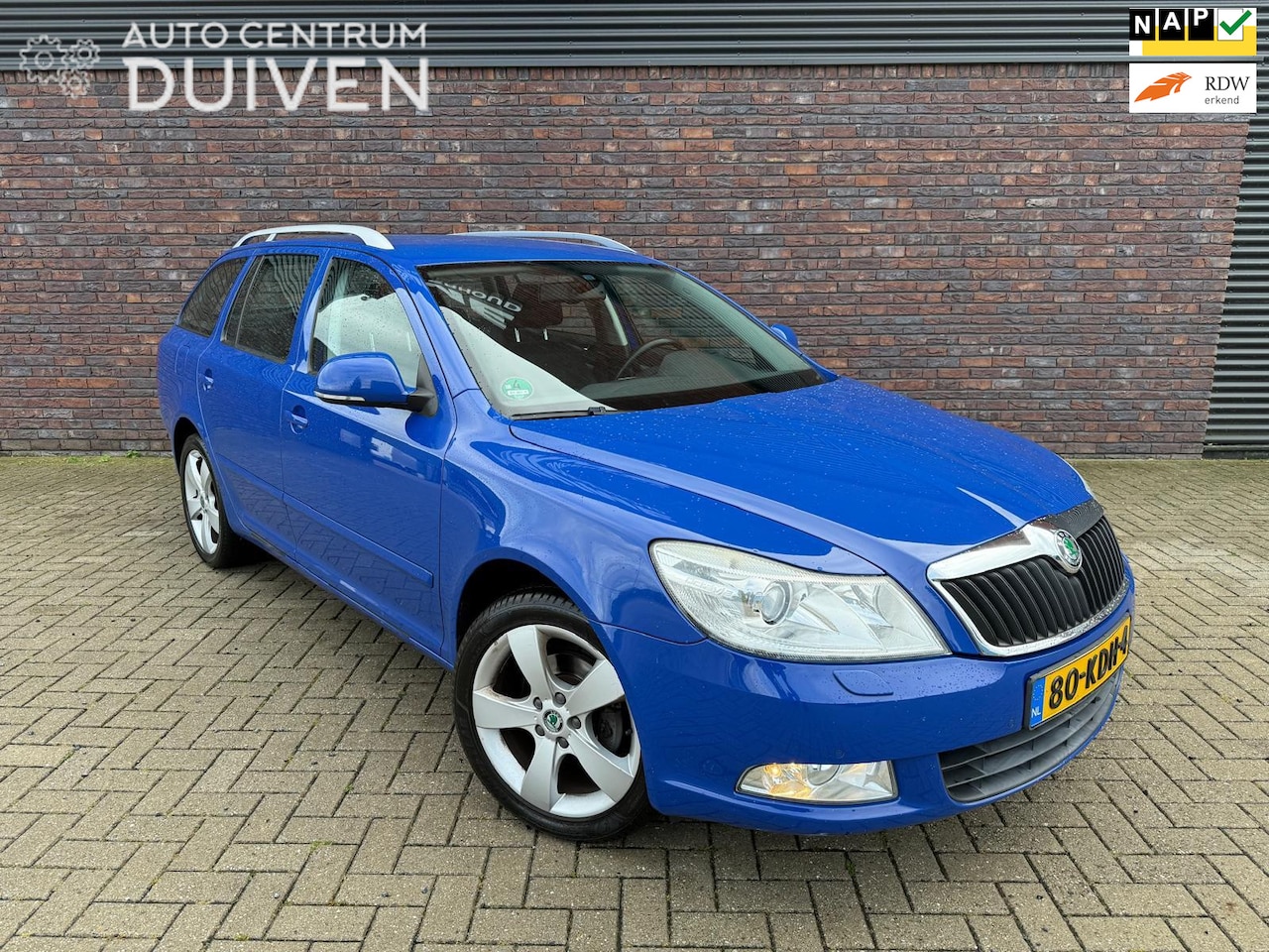 Skoda Octavia Combi - 1.4 TSI Elegance | Nieuw APK | Navi | Airco - AutoWereld.nl