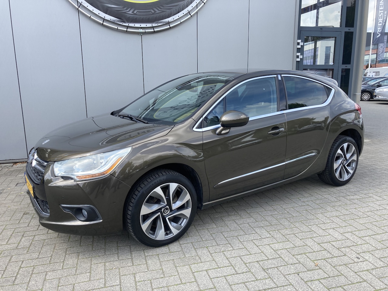 Citroën DS4 - 1.6 THP Sport Chic 200 PK! | Leer | Clima | Cruise | Dode hoek detector - AutoWereld.nl