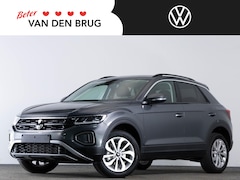 Volkswagen T-Roc - 1.5 TSI 150 PK Life Edition | Achteruitrijcamera | Climatronic | Navigatie |