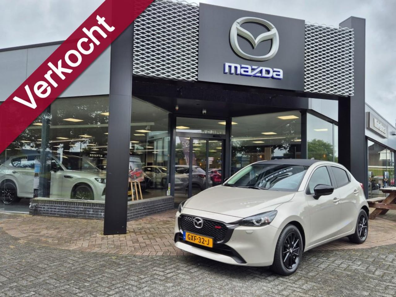 Mazda 2 - SKYACTIV-G 90 6AT HOMURA AKA / Carplay - AutoWereld.nl