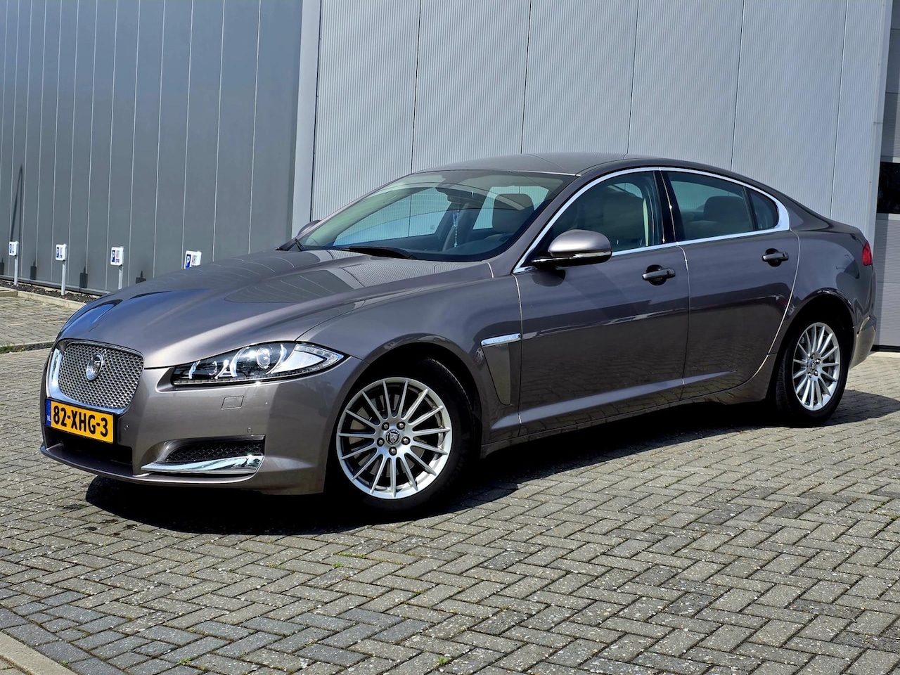 Jaguar XF - 2.2D/2DE EIG/TOP STAAT/RIJKLAAR/ - AutoWereld.nl