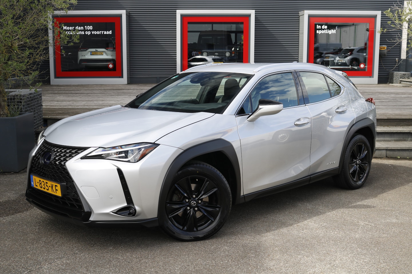 Lexus UX - 250h Business Line | Apple Carplay | - AutoWereld.nl