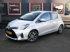 Toyota Yaris - 1.5 Hybrid Business Plus | LM-velgen | Achteruitrijcamera |