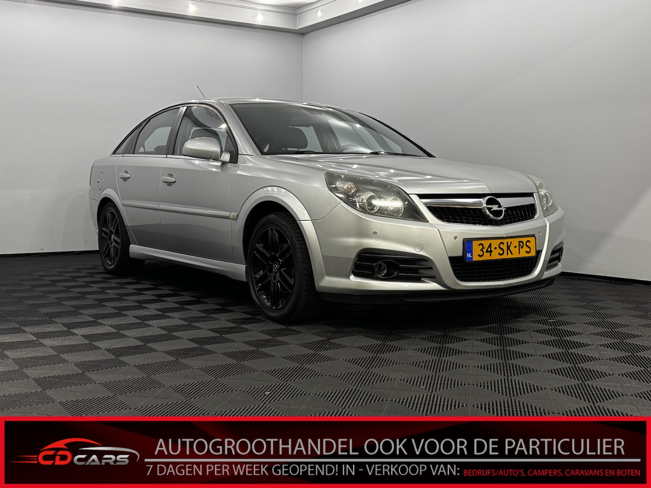 Opel Vectra GTS - 1.8-16V Executive Leder, Parkeersensoren, Cruise control, Navi, Stoelverwarming, Lichtmeta - AutoWereld.nl
