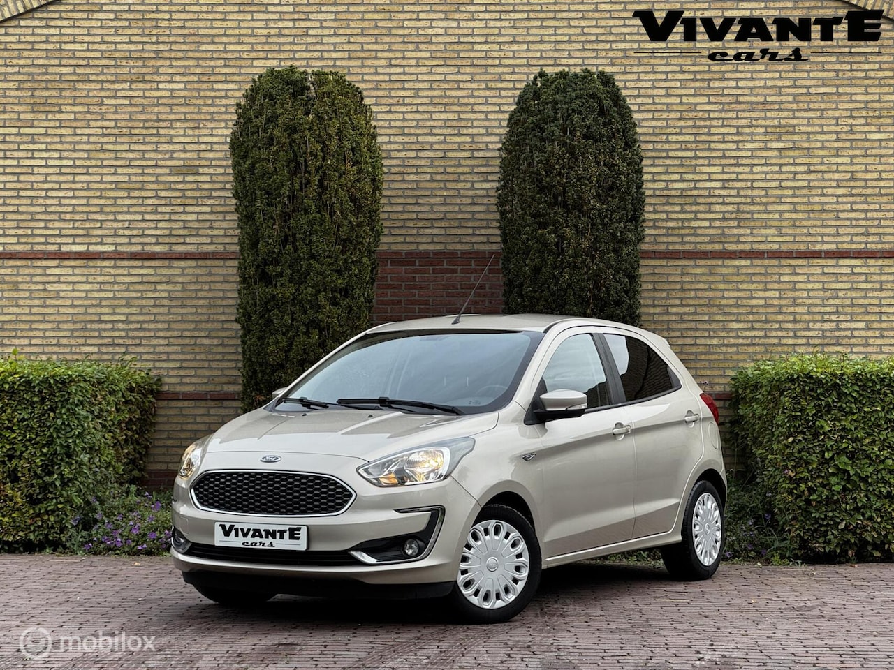 Ford Ka - 1.2 Trend Ultimate 1e Eig*5DRS*Airco*Cruise*Bluetooth - AutoWereld.nl