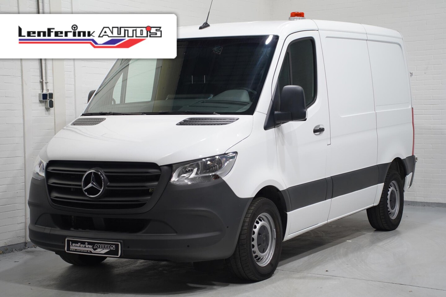 Mercedes-Benz Sprinter - 315 CDI 150 pk L1H1 Automaat Navi, Camera Dodehoek Assist, PDC V+A, 2x Geveerde Stoel - AutoWereld.nl