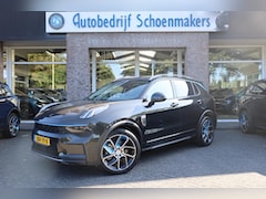 Lynk & Co 01 - 1.5 261PK 6.6Kwh LADEN 360-CAMERA PANO/SCHUIF INFINITY DAB NAVI CARPLAY STOELVERWARMING EL