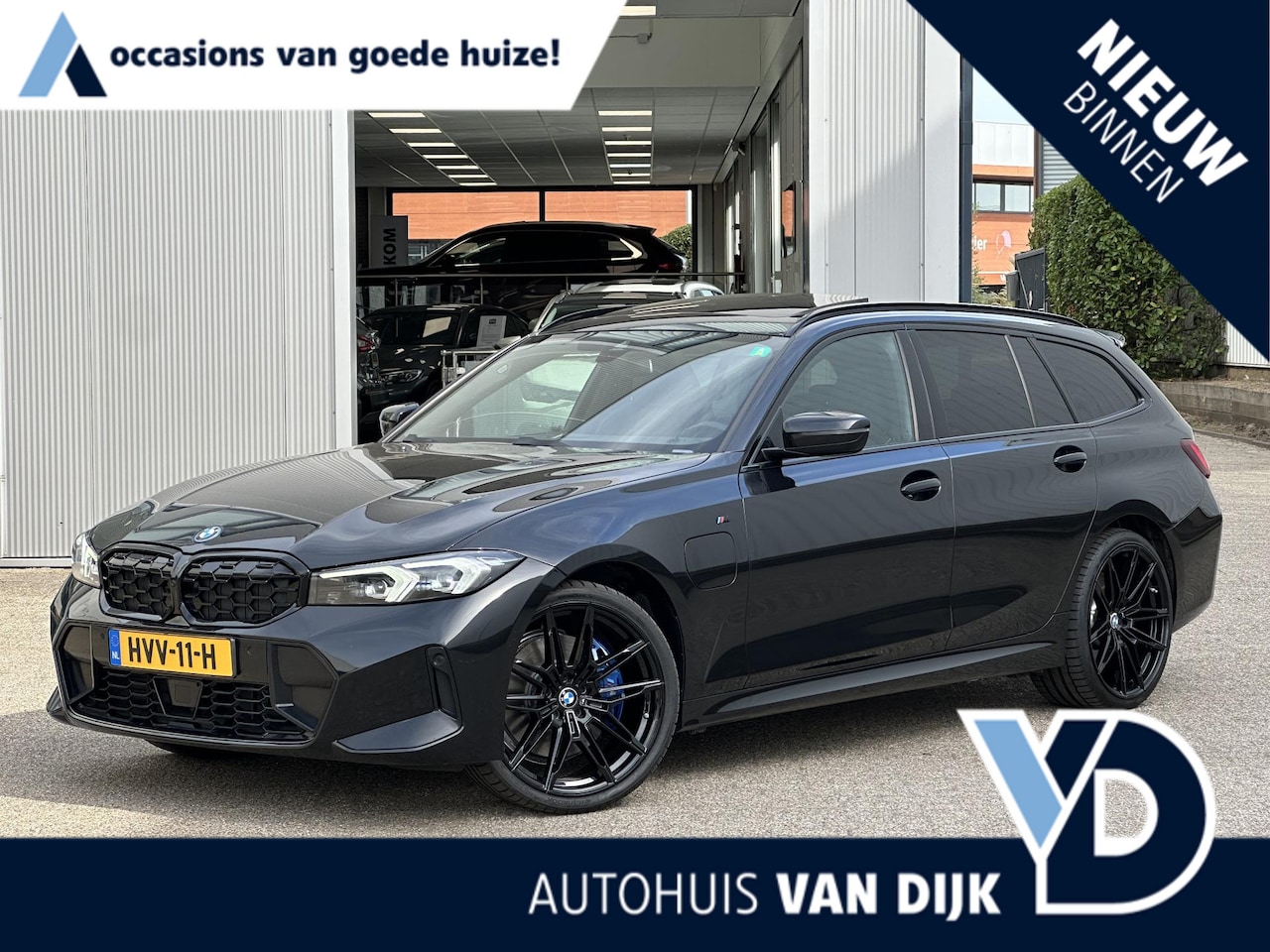 BMW 3-serie Touring - 330e M Pakket | Leder/Pano-Schuifdak/20-inch/Cruise Adaptief - AutoWereld.nl