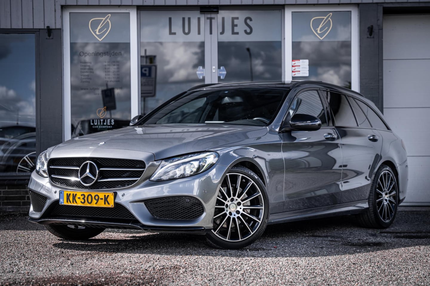 Mercedes-Benz C-klasse Estate - 180 AMG Sport I Pano-dak I Leder I Trekhaak I Org.NL I 1e-eig. I NAP - AutoWereld.nl