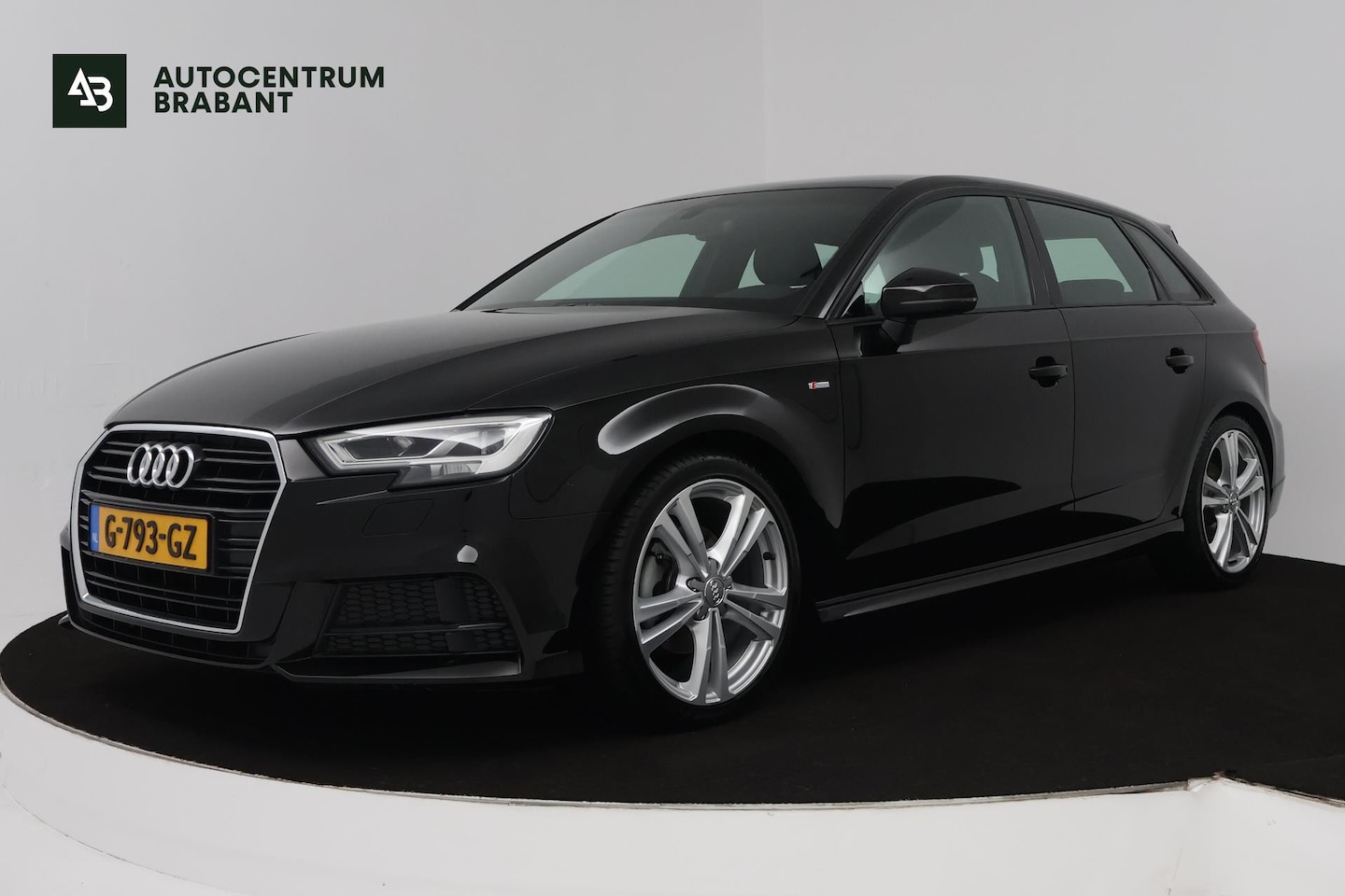 Audi A3 Sportback - 35 TFSI CoD Advance Sport (STOELVERWARMING, DIGITALE COCKPIT, AUTOMAAT, NAVIGATIE, PARKEER - AutoWereld.nl