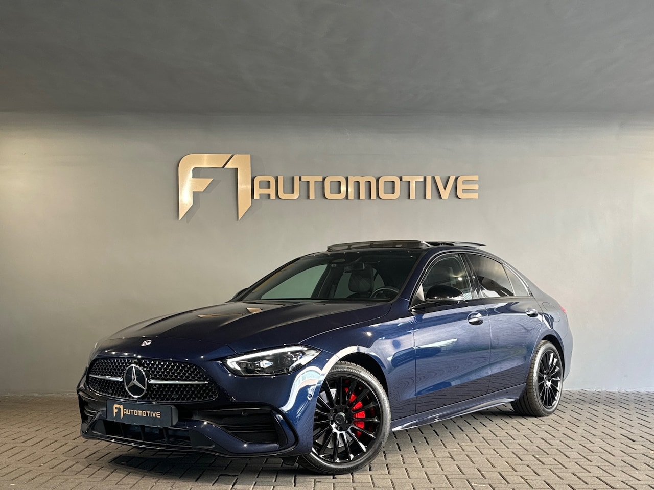 Mercedes-Benz C-klasse - 300 e AMG Pano|Burm|Memory|360cam|HuD - AutoWereld.nl