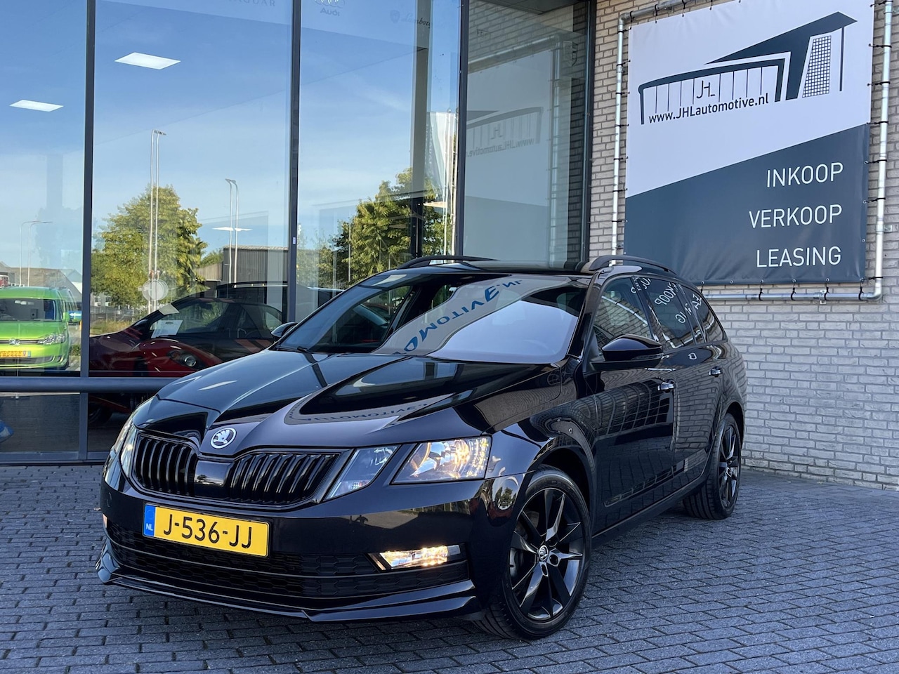 Skoda Octavia Combi - 1.5 TSI SPORT*AUTOMAAT*CRUISE*CARPLAY*ECC*HAAK*NAV - AutoWereld.nl