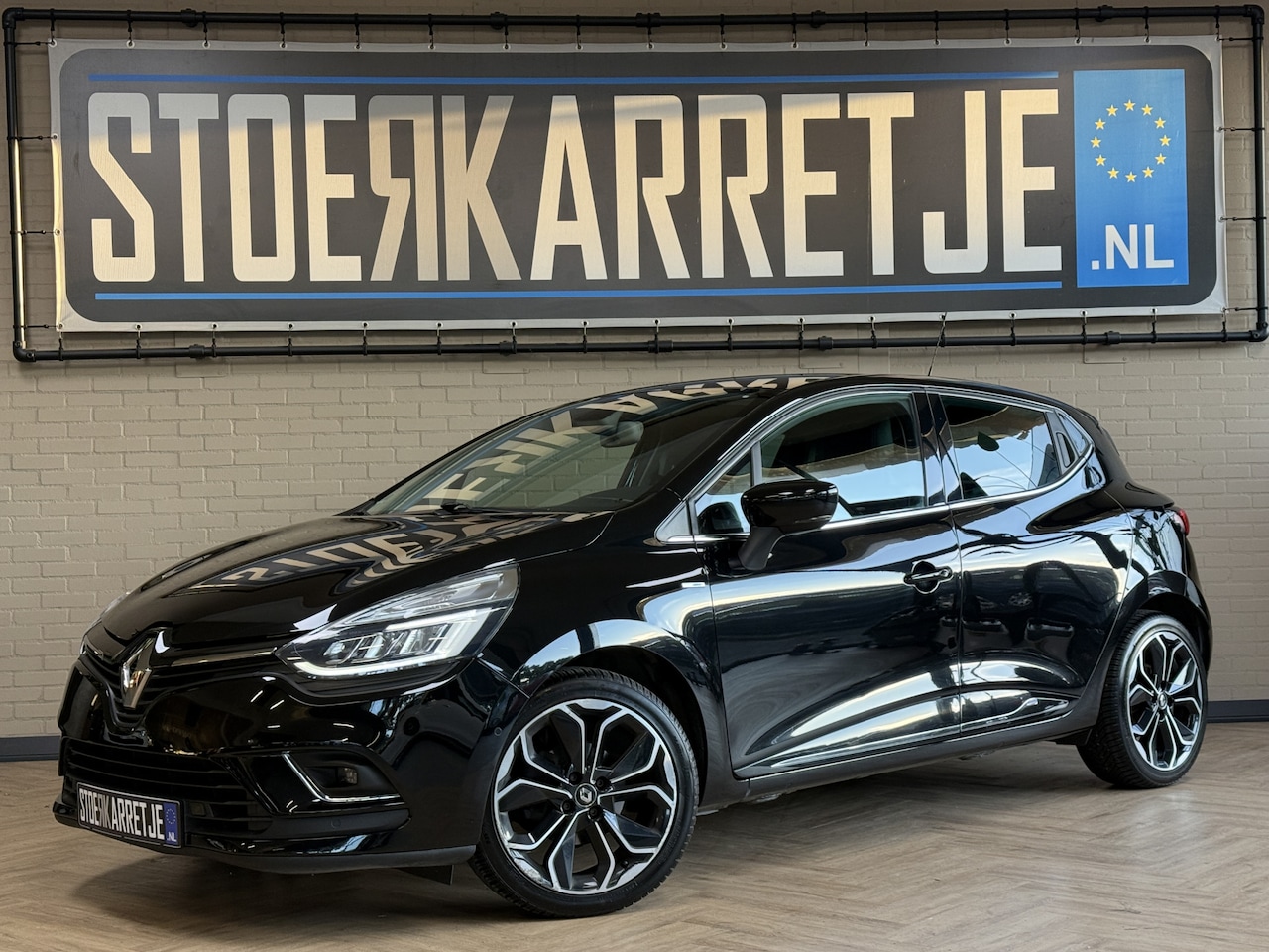 Renault Clio - 0.9 TCe 90pk | Bose | R-Link Navi | 17 inch | Stoelverwarming | LED | Camera | 100% Dealer - AutoWereld.nl