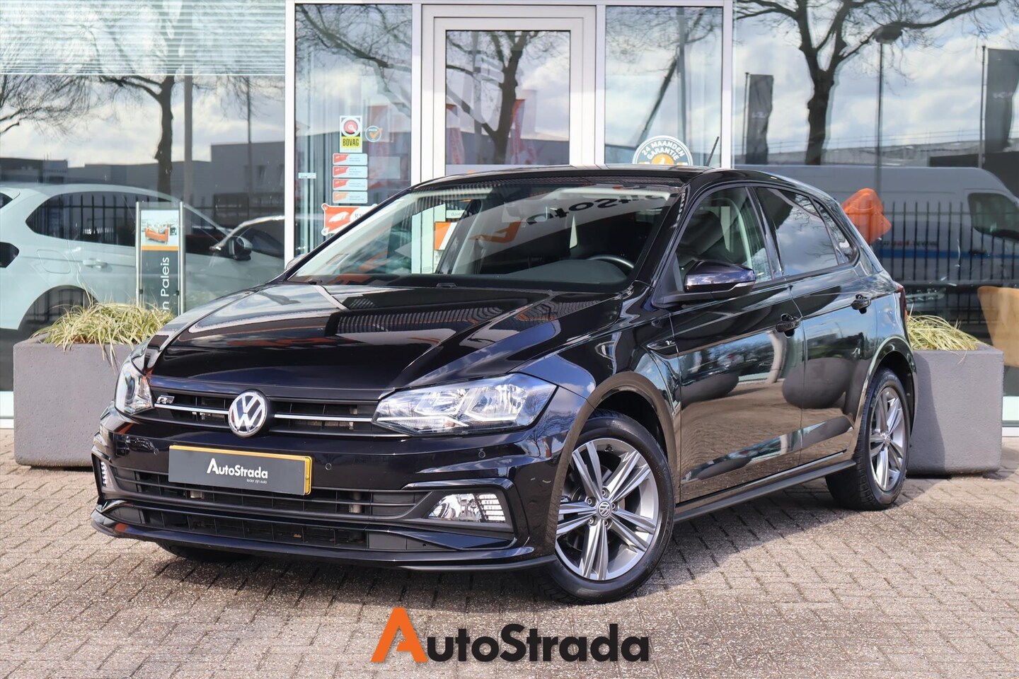 Volkswagen Polo - 1.0 R-Line TSI 115pk 7-DSG | Carplay | Adaptive Cruise | Navi | Climate - AutoWereld.nl